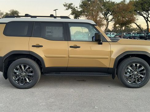 New 2026 Toyota Land Cruiser Base image 10