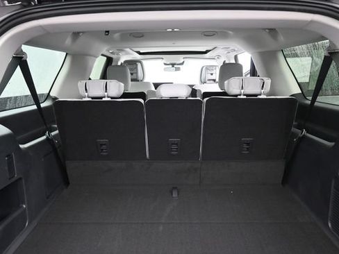 New 2026 Ford Expedition Max Platinum w/ Platinum Ultimate Package AWD/4WD image 6