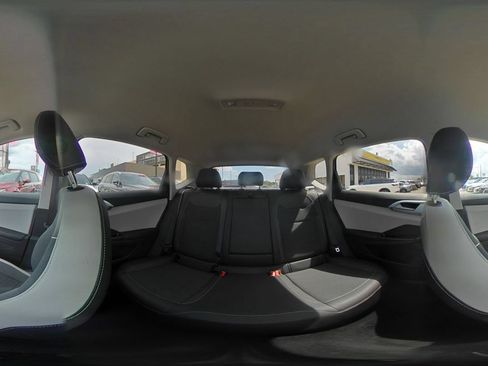 Used 2025 Volkswagen Taos SE FWD image 43