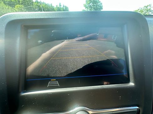Used 2019 Chevrolet Equinox LT AWD/4WD image 16