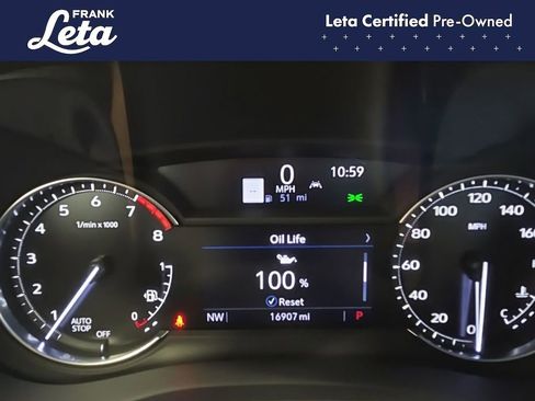 Used 2025 Cadillac XT6 Premium Luxury FWD image 16