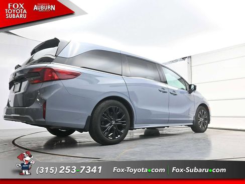 Used 2025 Honda Odyssey Sport-L image 18