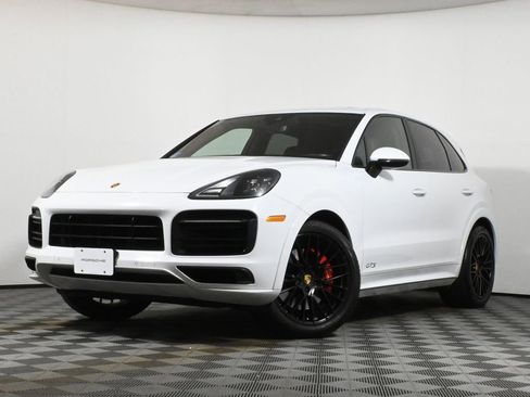 Used 2022 Porsche Cayenne GTS image 1