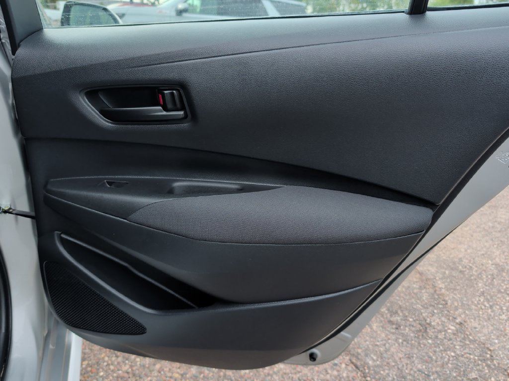 Used 2025 Toyota Corolla LE FWD image 34