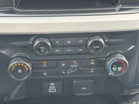 Used 2023 Ford F250 XLT w/ FX4 Off-Road Package AWD/4WD image 20