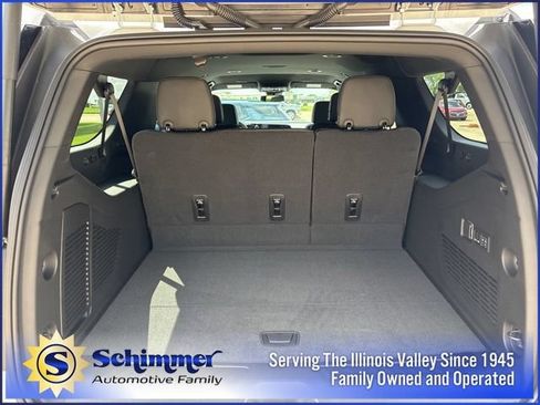 New 2026 Chevrolet Suburban LT w/ Comfort Package AWD/4WD image 17
