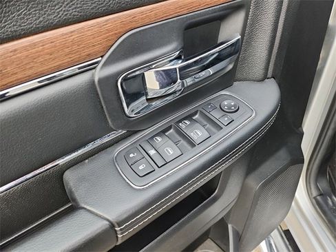Used 2014 RAM 2500 Laramie w/ Convenience Group image 21