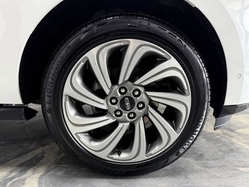 Used 2022 Lincoln Navigator Reserve w/ Equipment Group 201A image 37