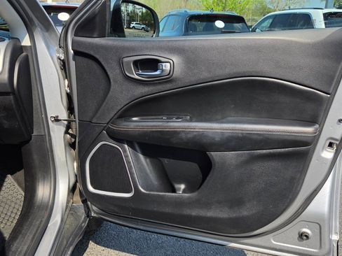 Used 2020 Jeep Compass Latitude w/ Popular Equipment Group image 37