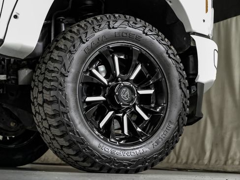 Used 2024 Ford F350 Limited w/ FX4 Off-Road Package AWD/4WD image 57
