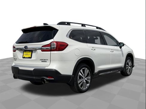 Used 2022 Subaru Ascent Limited w/ Technology Package AWD/4WD image 5