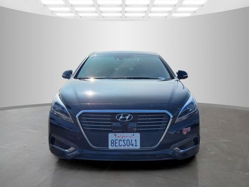 Used 2017 Hyundai Sonata Limited image 2