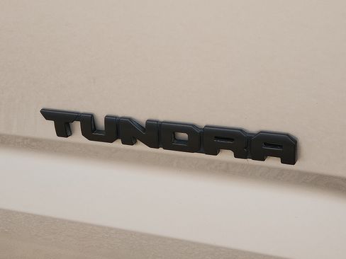 Used 2022 Toyota Tundra SR5 AWD/4WD image 8