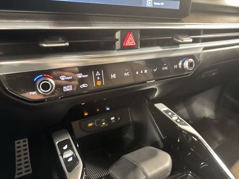 New 2026 Kia Sorento SX Prestige image 24