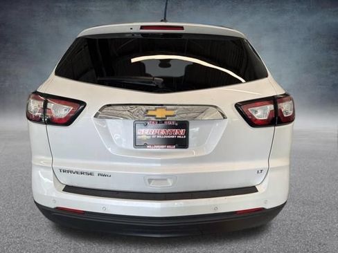 Used 2017 Chevrolet Traverse LT w/ Style and Technology Package AWD/4WD image 9