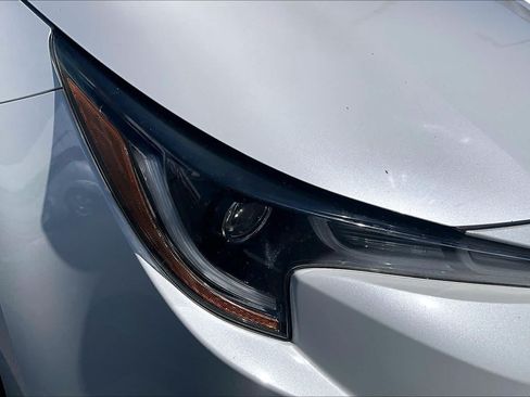 Used 2021 Toyota Corolla LE FWD image 27