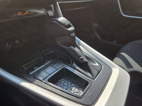 Used 2024 Toyota RAV4 LE image 23