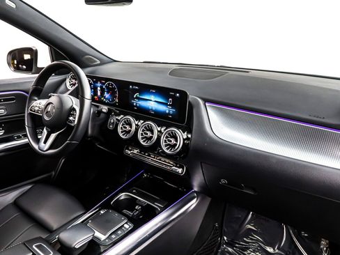 Certified 2021 Mercedes-Benz GLA 250 4MATIC image 17