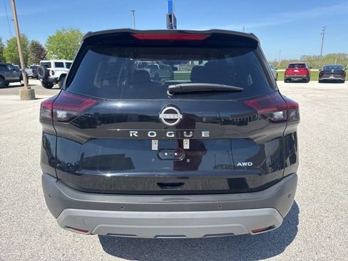 Used 2023 Nissan Rogue S AWD/4WD image 4
