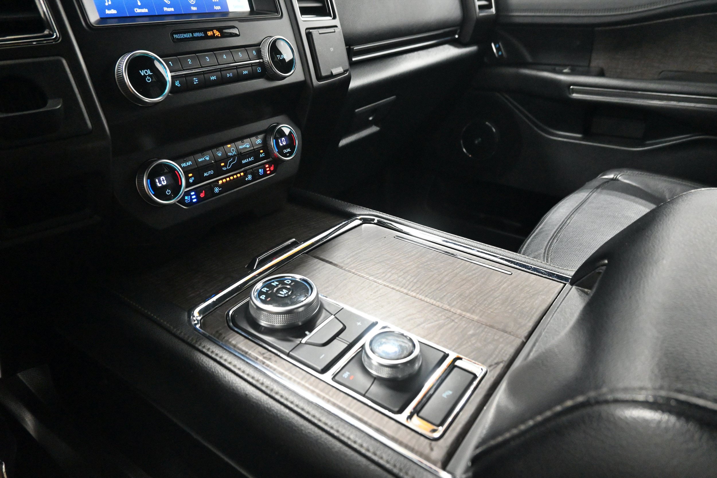 Used 2020 Ford Expedition Max Limited AWD/4WD image 24