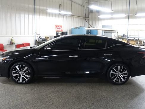 Used 2022 Nissan Maxima SV w/ Floor Mat Group FWD image 4