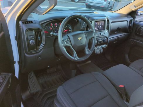 Used 2025 Chevrolet Silverado 1500 W/T RWD image 10