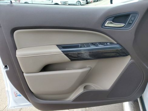 Used 2016 GMC Canyon SLT image 24