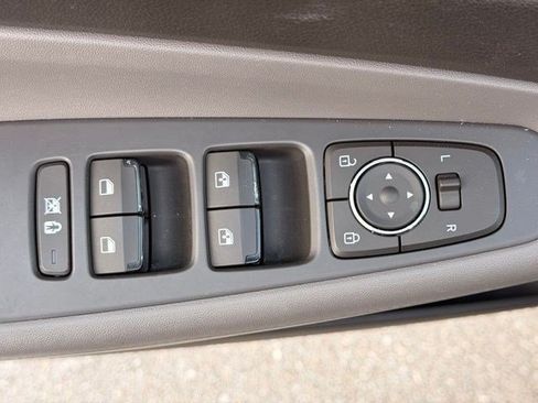 Used 2019 Hyundai Santa Fe SEL FWD image 17