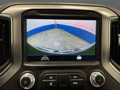 Used 2022 GMC Sierra 1500 Elevation image 9