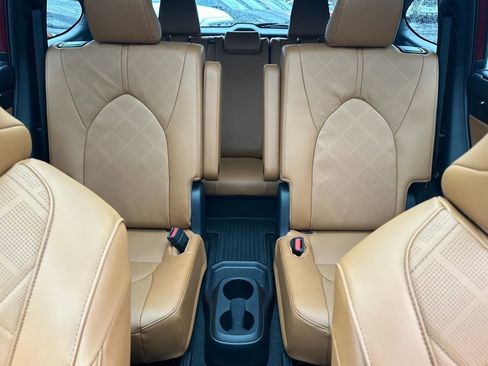 New 2026 Toyota Highlander Platinum image 27