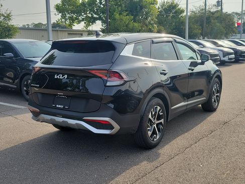 Certified 2024 Kia Sportage EX FWD image 6