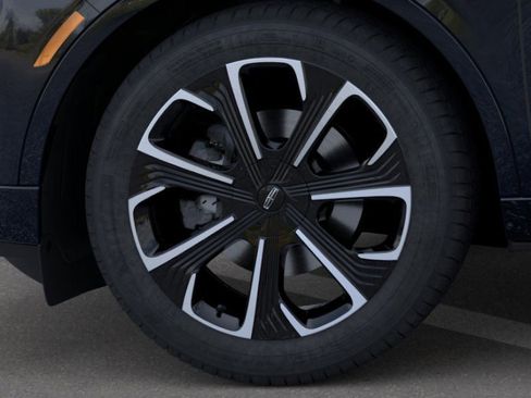 Used 2026 Lincoln Nautilus Reserve image 19