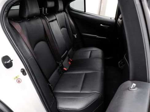 Used 2019 Lexus UX 200 w/ Premium Package FWD image 46