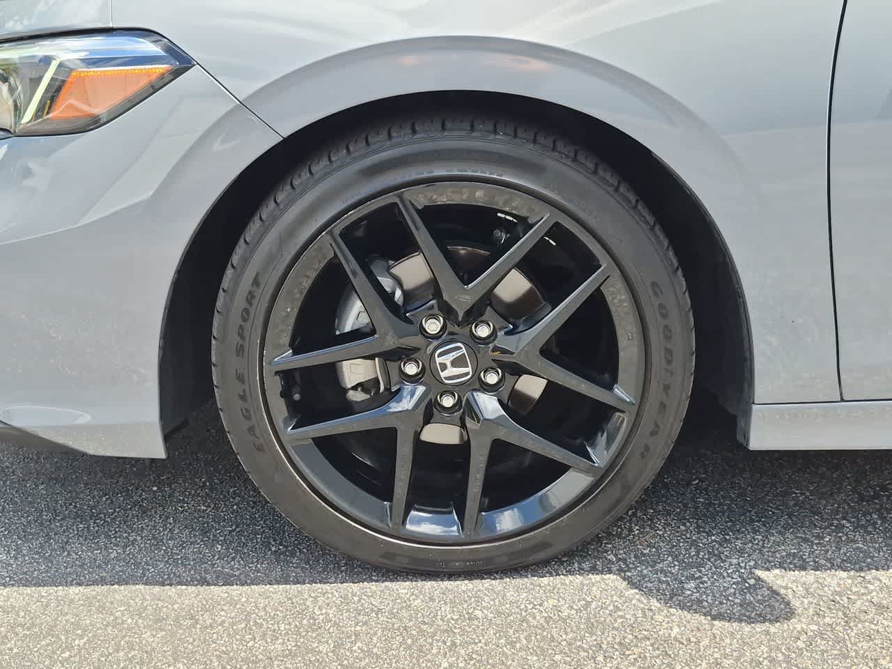 Used 2025 Honda Civic Sport image 13