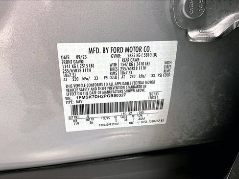 Used 2023 Ford Explorer XLT w/ Equipment Group 202A RWD image 39