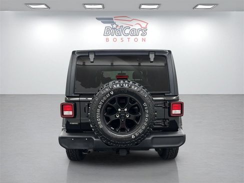 Used 2022 Jeep Wrangler Unlimited Willys image 5