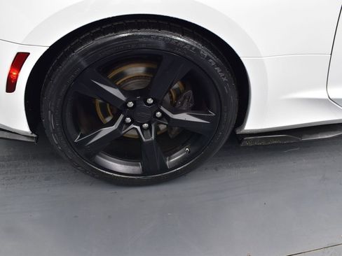 Used 2018 Chevrolet Camaro SS image 8