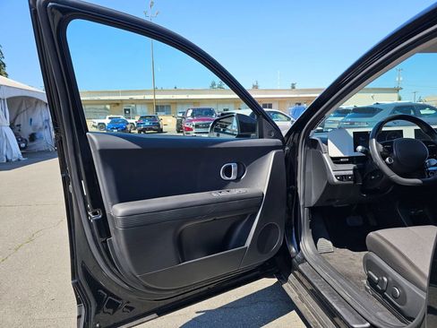 Used 2024 Hyundai Ioniq 5 SEL RWD image 18