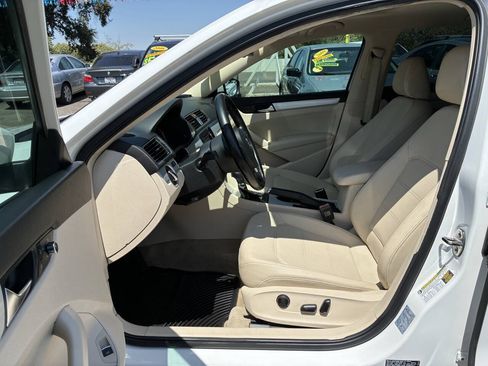 Used 2013 Volkswagen Passat TDI SE FWD image 3
