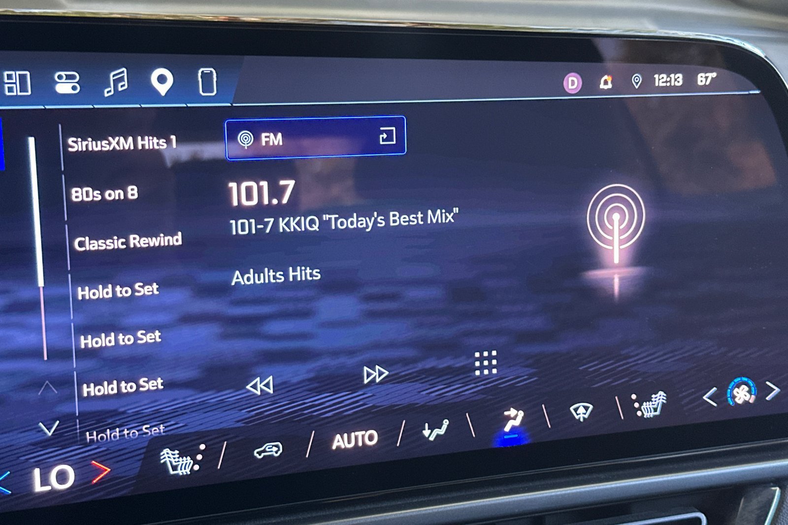 Used 2024 Chevrolet Equinox EV RS FWD image 26
