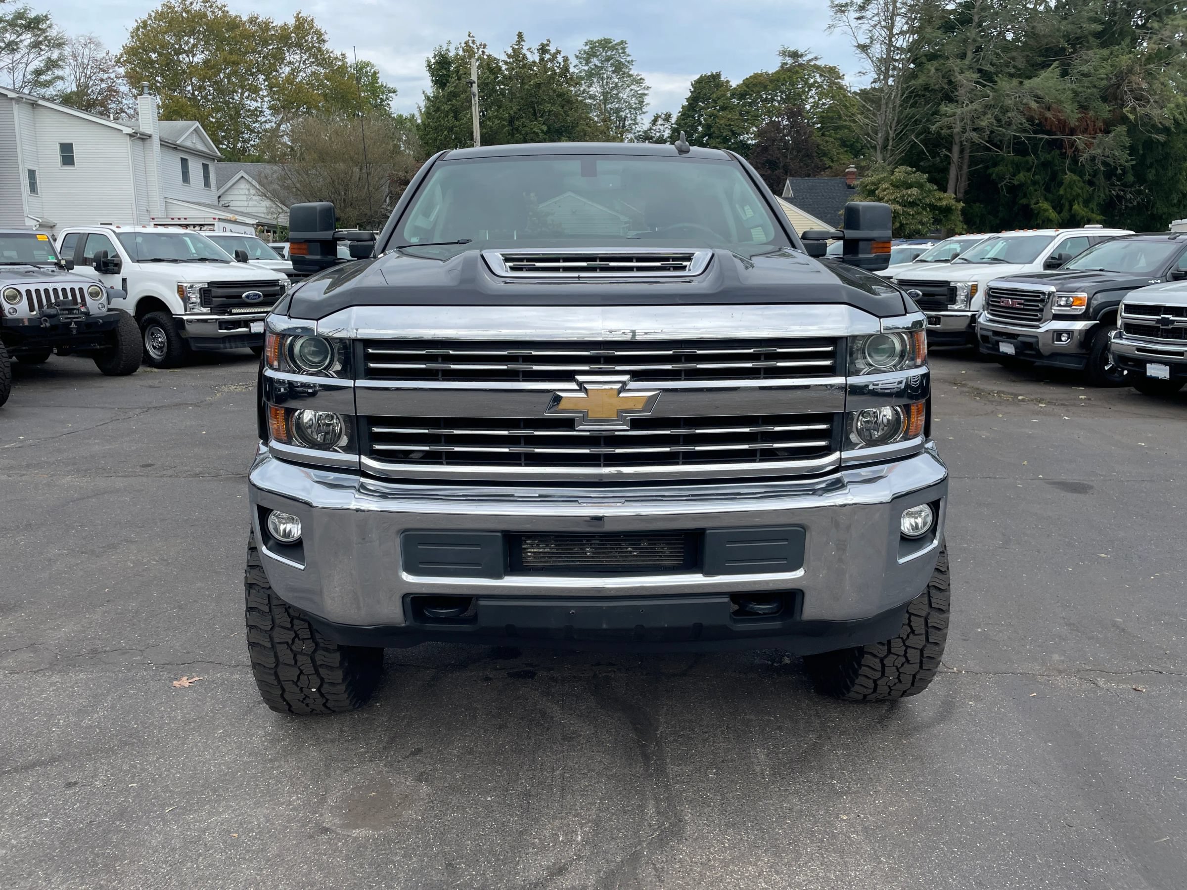Used 2018 Chevrolet Silverado 2500 LT w/ LT Convenience Package AWD/4WD image 8