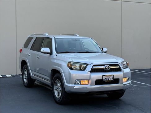 Used 2010 Toyota 4Runner SR5 image 1