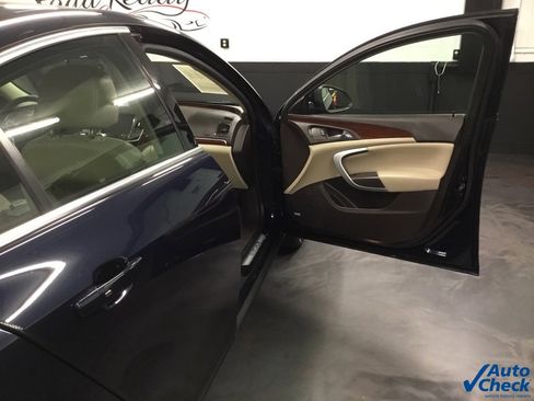 Used 2017 Buick Regal Premium w/ Driver Confidence Package #1 image 40