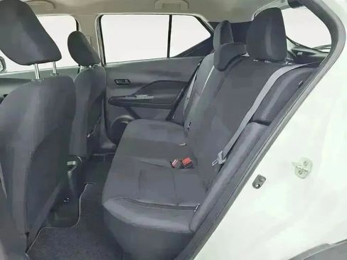 Used 2023 Nissan Kicks S image 13