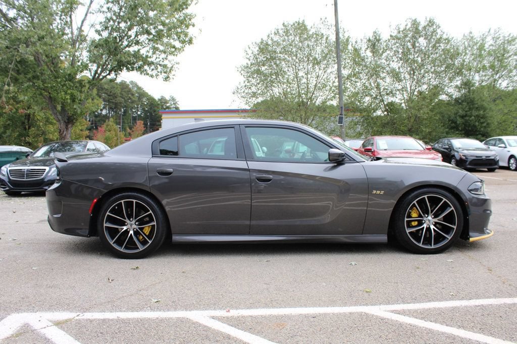 Used 2017 Dodge Charger R/T Scat Pack RWD image 5