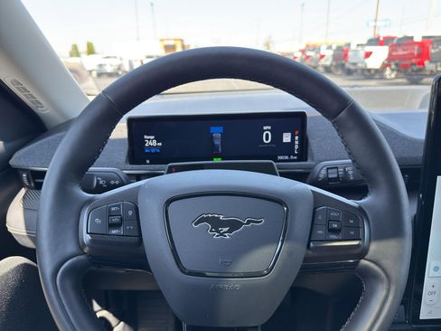 Used 2021 Ford Mustang Mach-E Premium image 16