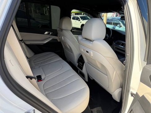 Used 2022 BMW X5 sDrive40i w/ M Sport Package RWD image 78
