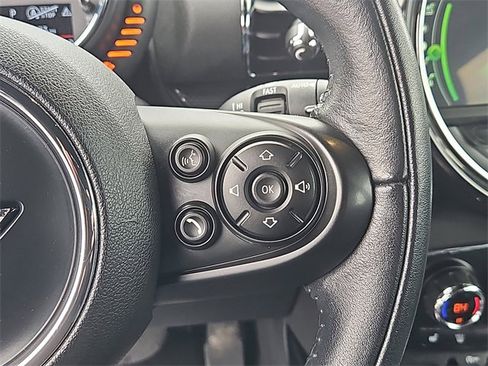 Used 2017 MINI Cooper Clubman S image 23