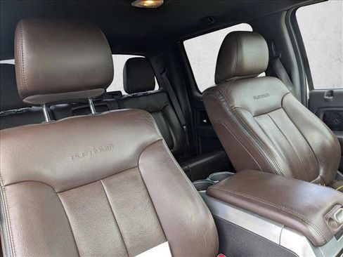 Used 2011 Ford F150 Platinum image 19
