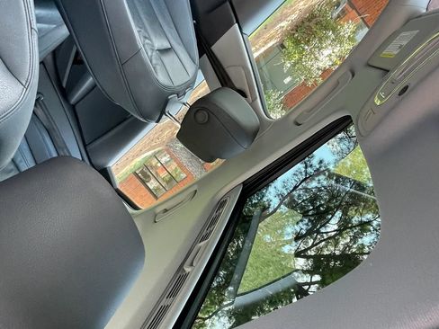 Used 2019 Audi A4 2.0T Premium FWD image 18